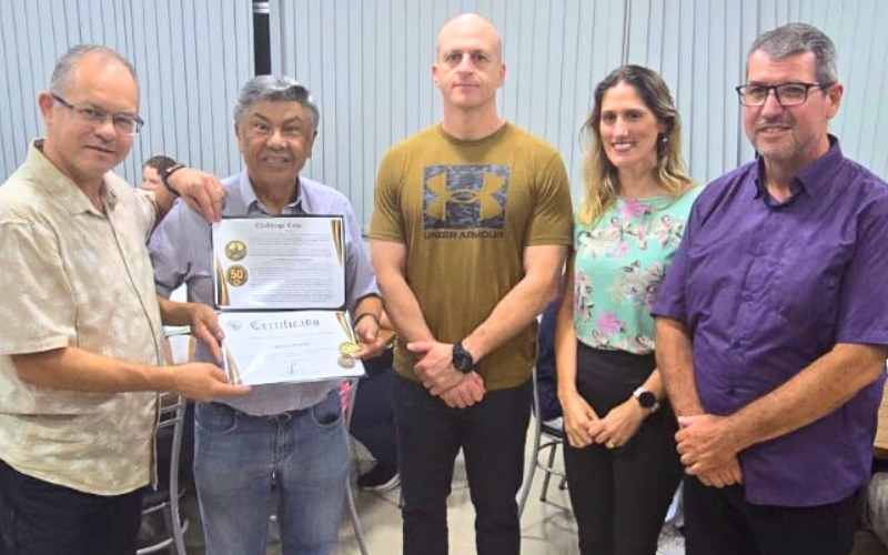 Comandante do 11º BPM deixa unidade e homenageia Milton de Araújo