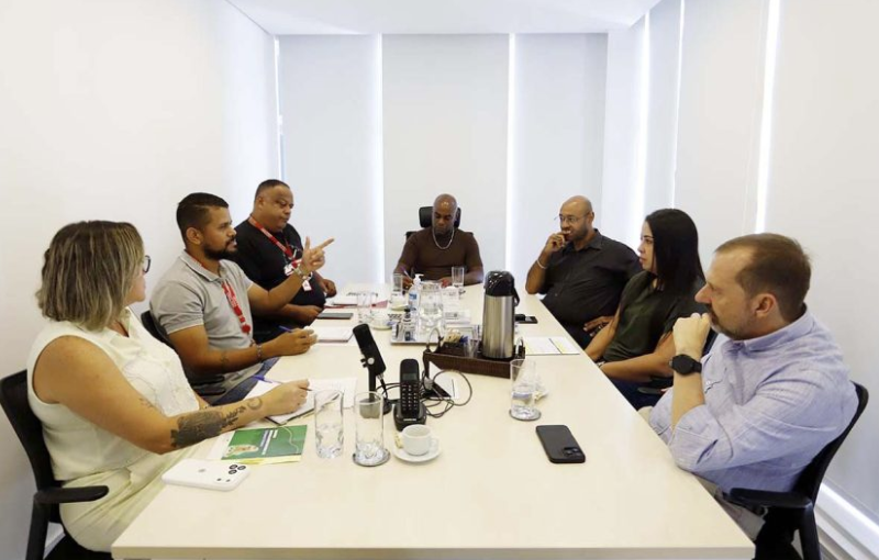 SIEMACO-SP debate NR-38 com Sustentare em reunião sobre segurança na limpeza urbana