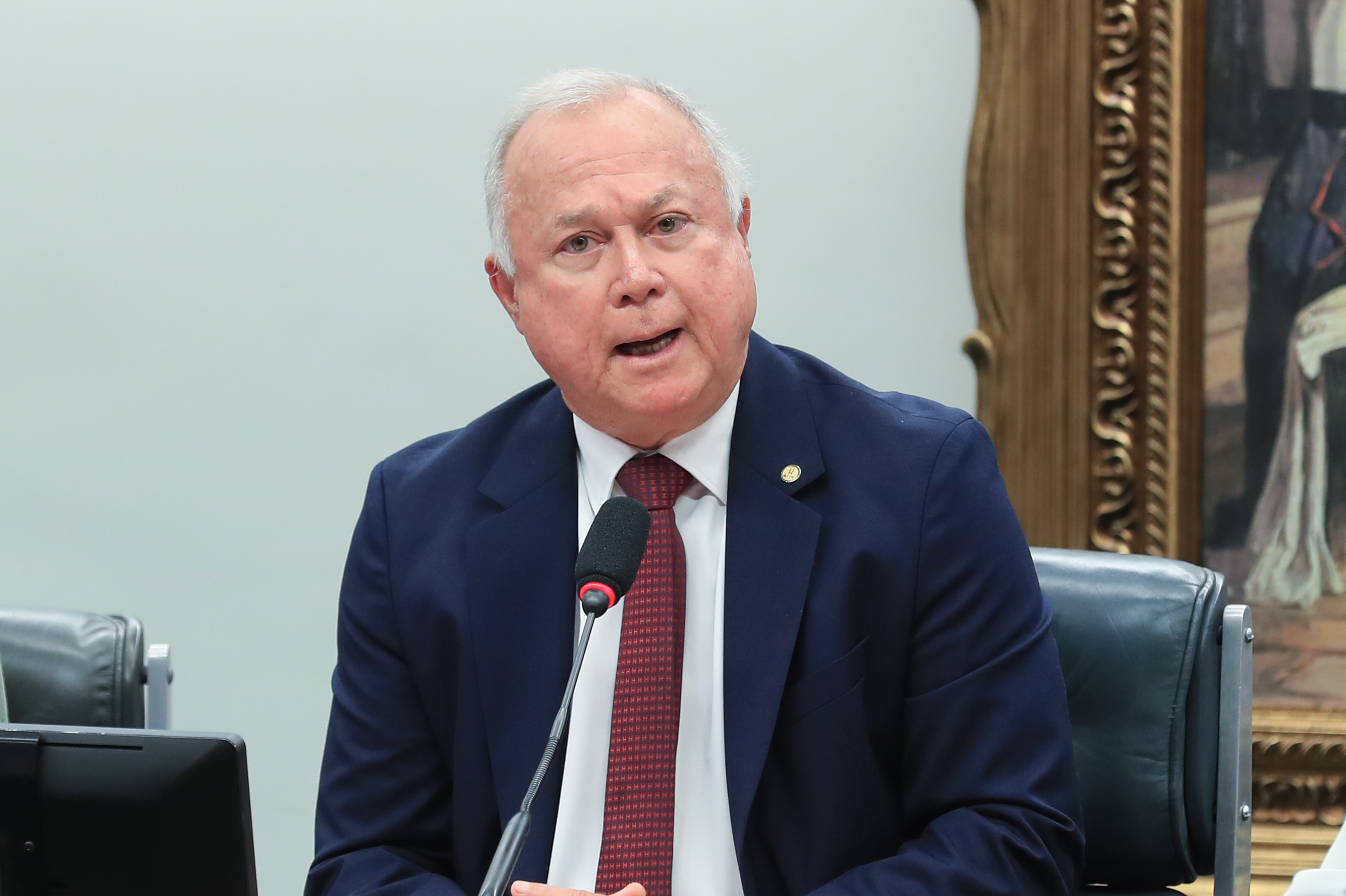 Escala 6×1: entenda principais pontos e diferenças entre textos do Congresso e do governo