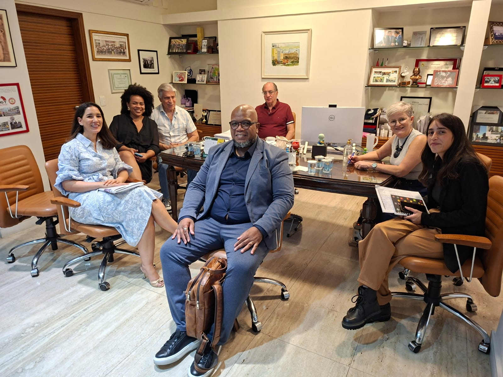 Visita institucional amplia diálogo entre UGT e governo estadual