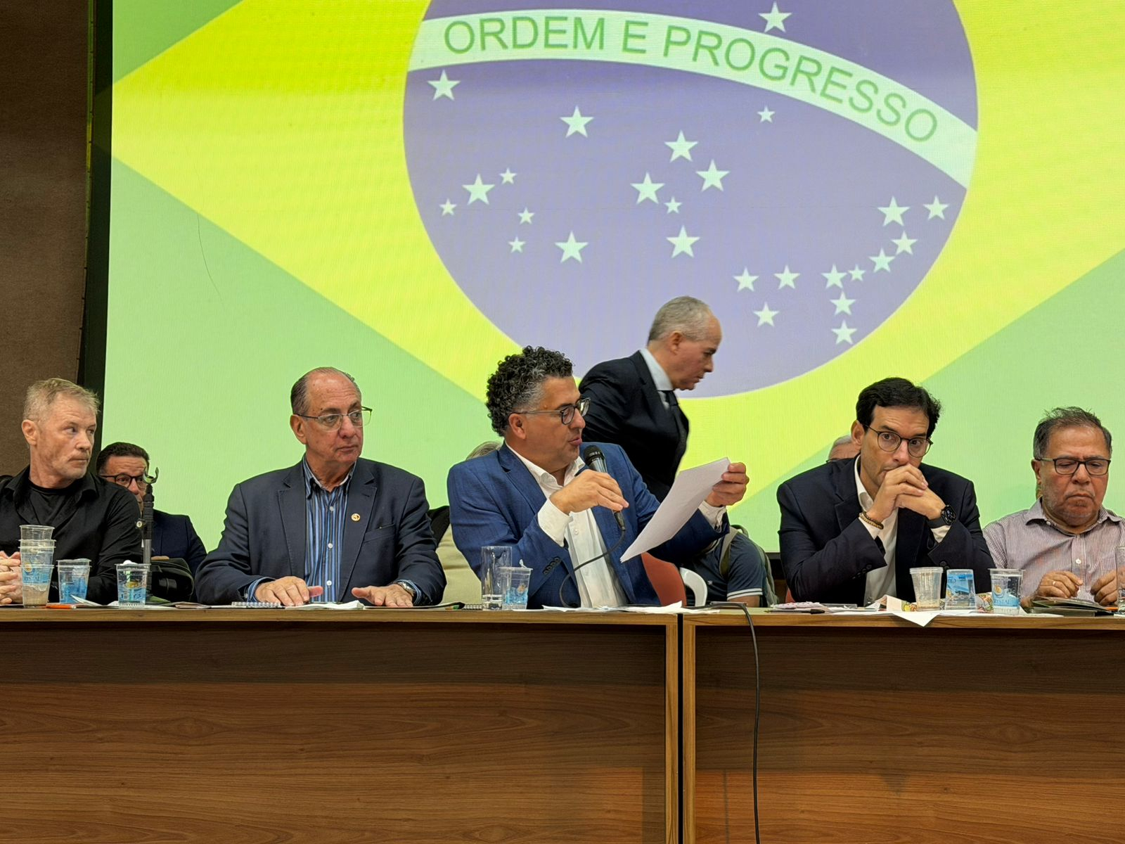 Ricardo Patah participa de audiência pública pelo fim da escala 6x1 e defende redução da jornada como questão de saúde pública