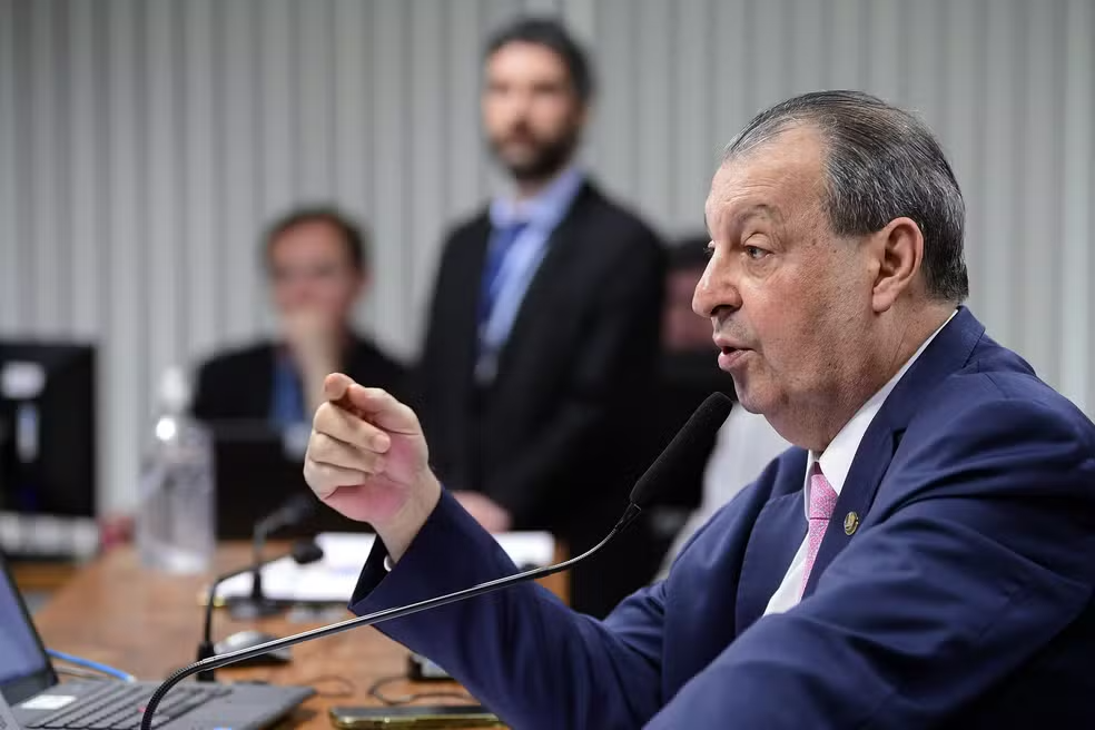 Fim da 6x1: Aziz mantém relatório com mesmo teor de texto aprovado pela Câmara para acelerar votação no Senado