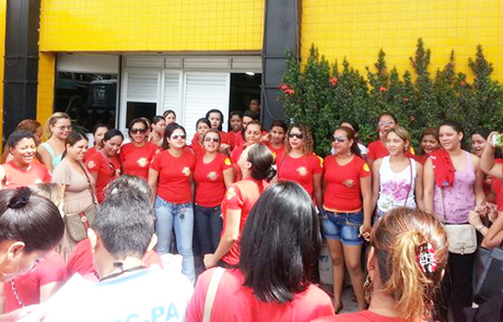 398 trabalhadores do Big Serviço mantêm paralisação