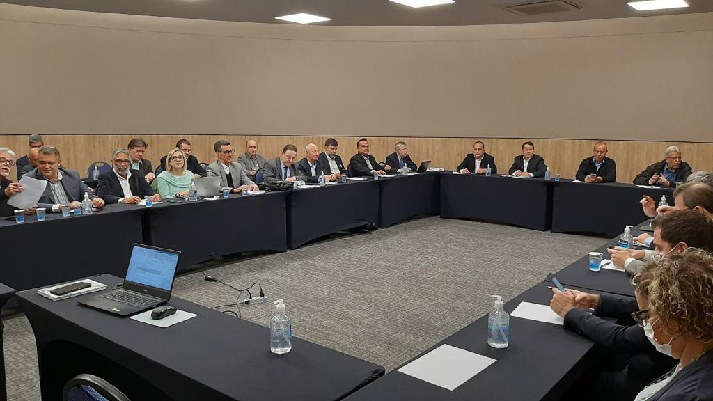 Após atingir a inflação, queremos aumento real no VA e VR