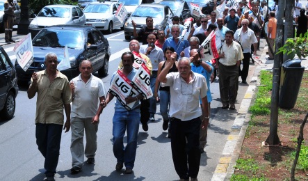 Atasp promove protesto pela liberação do alvarás