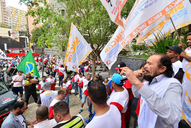 Brasil tem dia de protestos contra reformas trabalhista e da Previdência