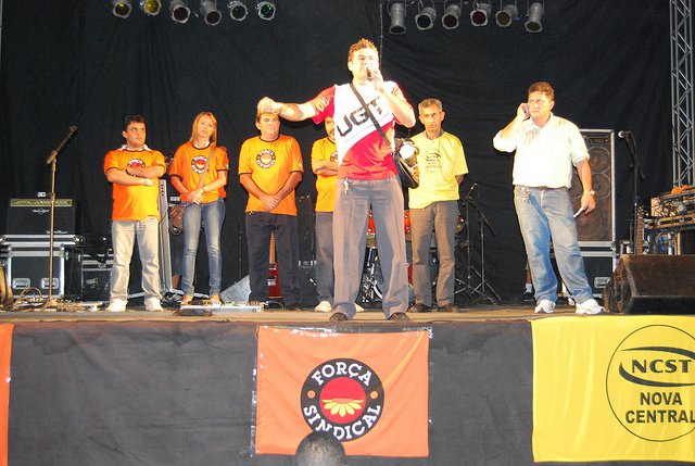 Campanha contra o Prefeito demitir liderança Sindical (São Luís de volta a ditadura)