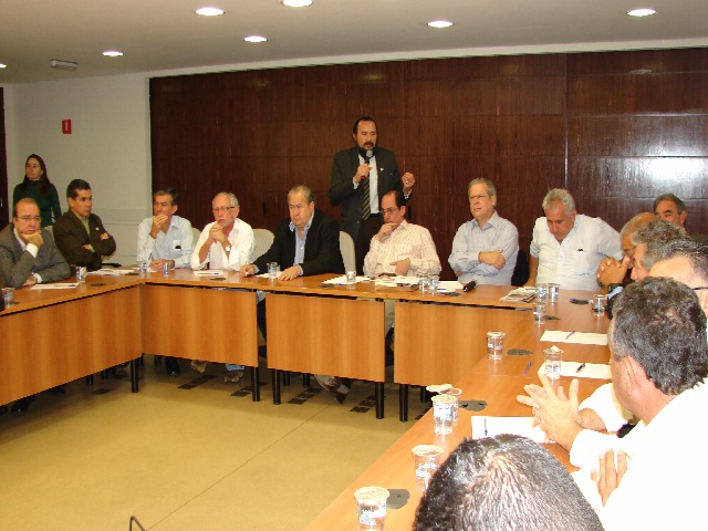 Canindé Pegado em encontro com ex-ministro José Dirceu