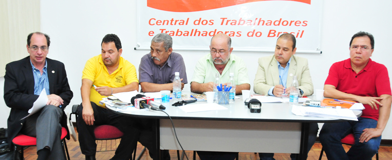 Centrais apresentam propostas para combater# a alta rotatividade do mercado de trabalho