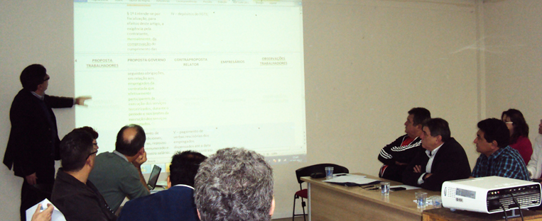 Centrais sindicais e Dieese discutem terceirização na sede UGT