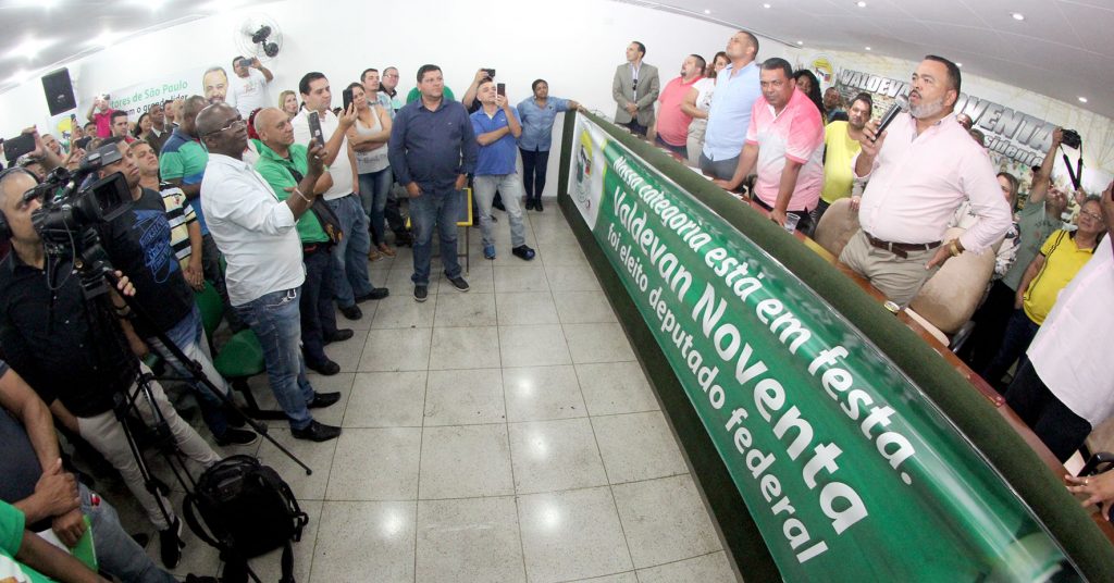 Condutores saúdam seu deputado federal, Valdevan Noventa