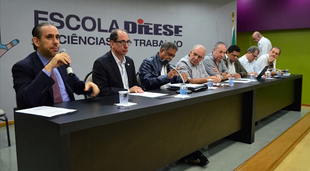 DIEESE propõe ação conjunta entre trabalhadores e patrões para salvar empregos