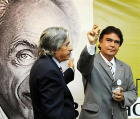 Fiocruz entrega ao MS o Efavirenz nacional