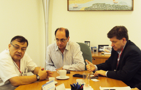 Guy Rider candidato a diretor-geral da OIT visita sede da UGT