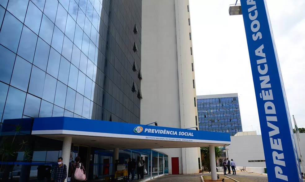 INSS: segurados chegam a levar quase um ano para obter benefício