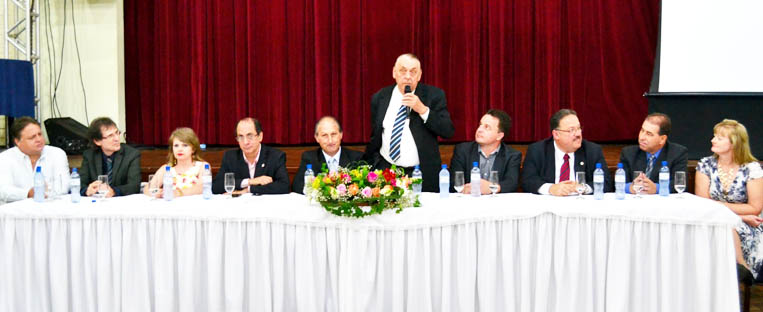 Livino toma posse na direção do Sinditex