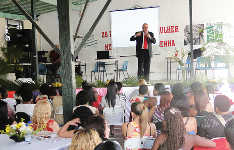 Mulheres do Rio de Janeiro celebram o dia 25 de julho, dia da Mulher Negra, Latino-americana e Caribenha