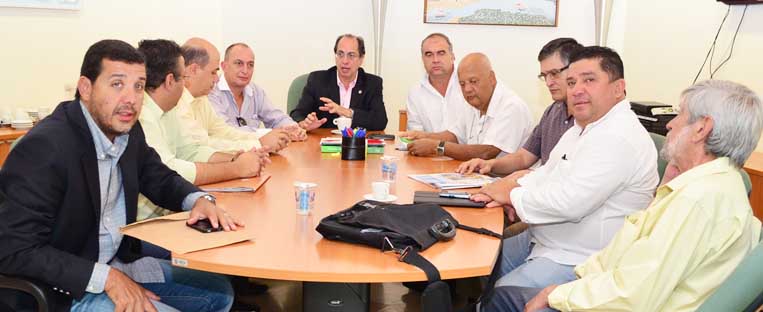 Patah discute parceria entre a UGT e a prefeitura de Neves paulista