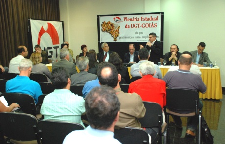 Patah propõe salário mínimo regional digno para os goianos