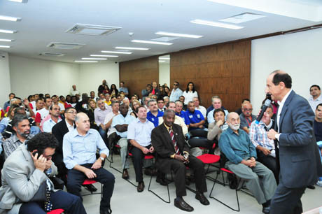 Presidente da Fiesp participa de ciclo de palestras na sede da UGT