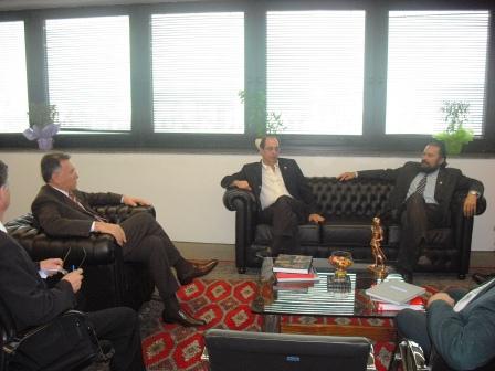 Presidente do TRT recebe dirigentes da UGT.