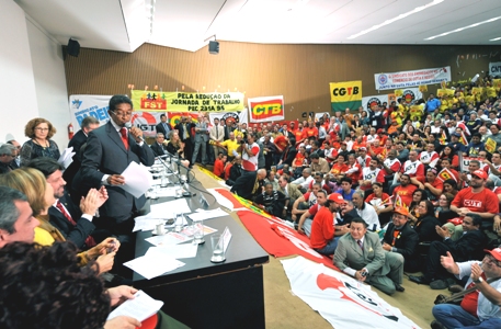 Redução na jornada de trabalho é vitória da UGT