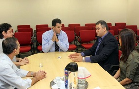 Sindicato de Goiás se reúne com superintendência do banco Santander