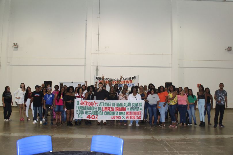 TRABALHADORES DA LIMPEZA URBANA DE MARIANA CONQUISTAM AUMENTO DE 40%