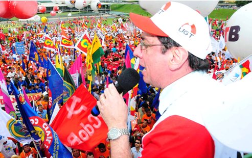 Trabalhadores marcham juntos pela redução jornada