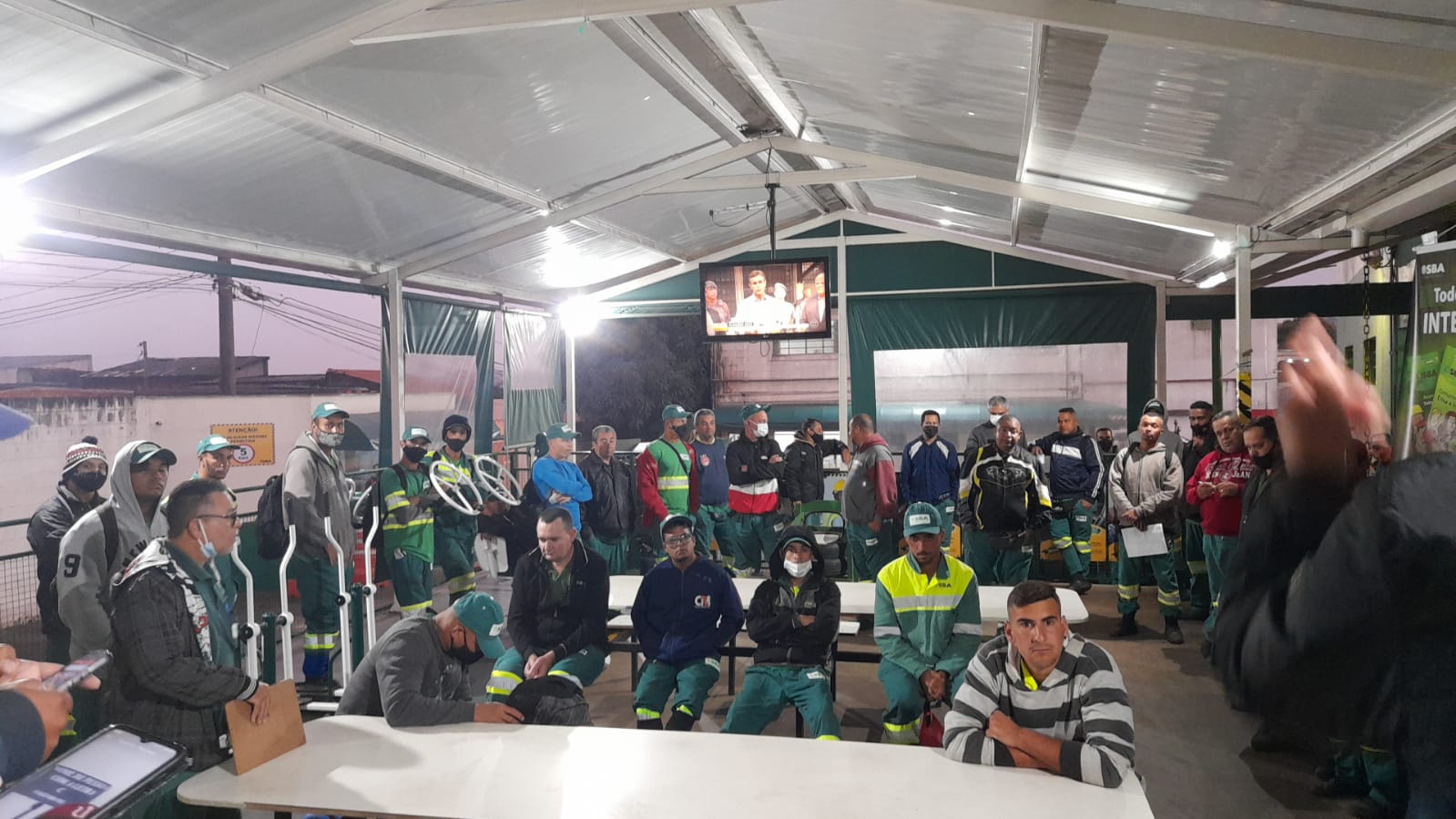 Trabalhadores reivindicam a regularização do Vale Transporte na SBA