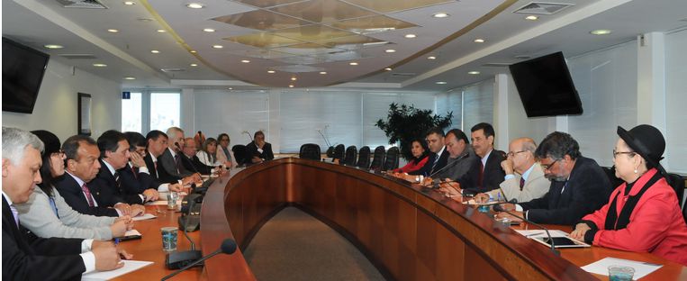 UGT Contec entregam pauta salarial dos bancários à  Fenaban
