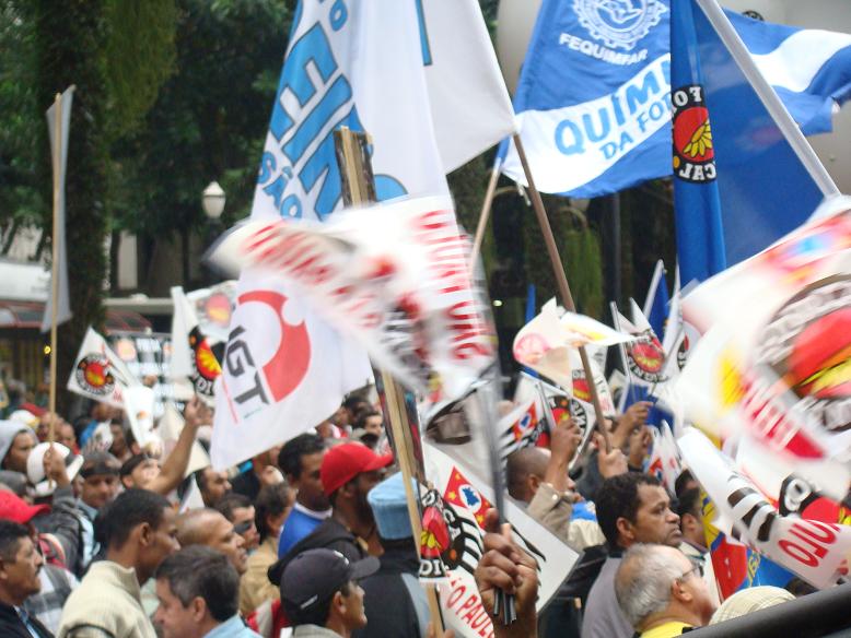UGT Participa de Passeata  contras as mortes na construção civil de SP.