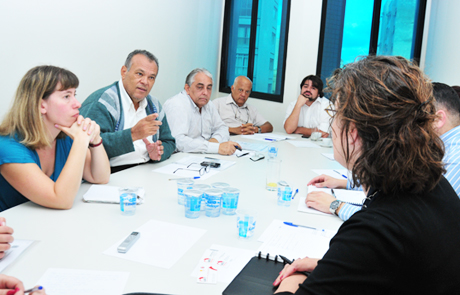 UGT apoia UAW em ação contra montadoras de veículos que estão #descumprindo direitos trabalhistas nos Estados Unidos