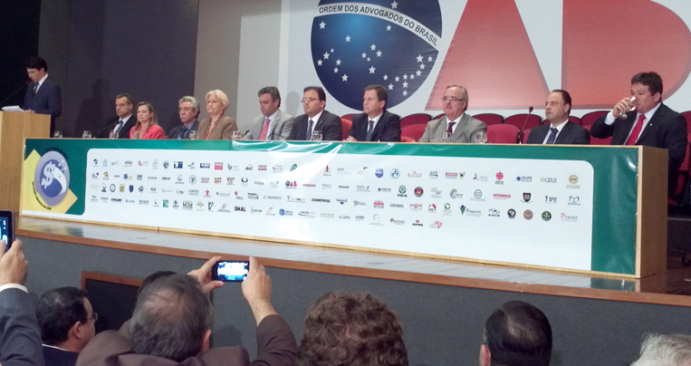 UGT apoia movimento pela revisão da dívida dos Estados e Municípios com a União