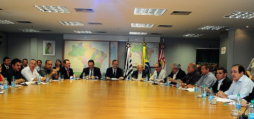 UGT e centrais exigem revogação das medidas que retiram direitos dos trabalhadores