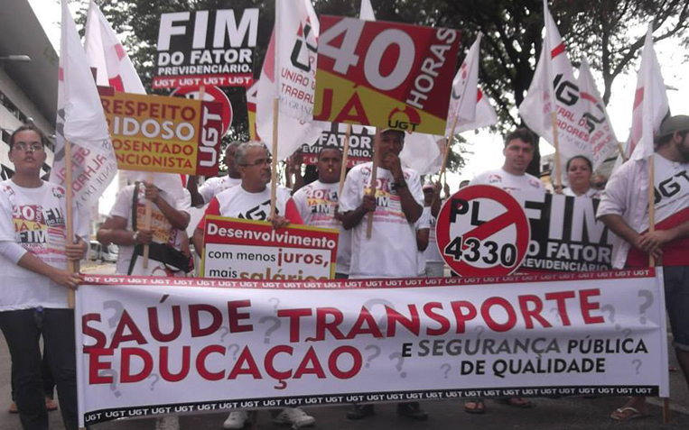 UGT e demais centrais paralisam centro de Natal