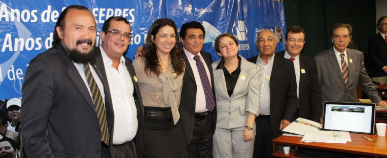 UGT é homenageada pelos trabalhadores terceirizados do SINDEEPRES