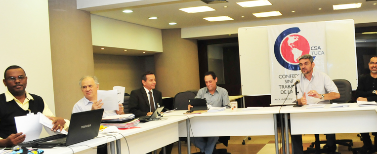 UGT participa de seminário na CSA para debater efeitos da #crise econômica para a classe trabalhadora e países emergentes