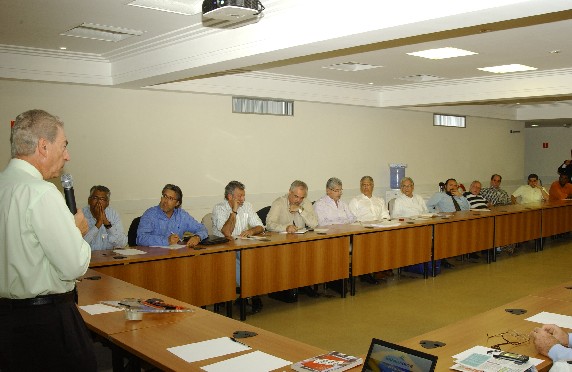 UGT recebe Miguel Abuhab, fundador da Datasul e mentor do Projeto Brasil Forte